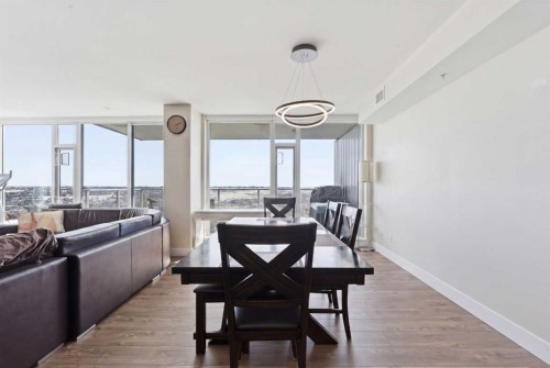 2704-510 6 Avenue Se, Calgary, AB - Indoor Photo Showing Dining Room