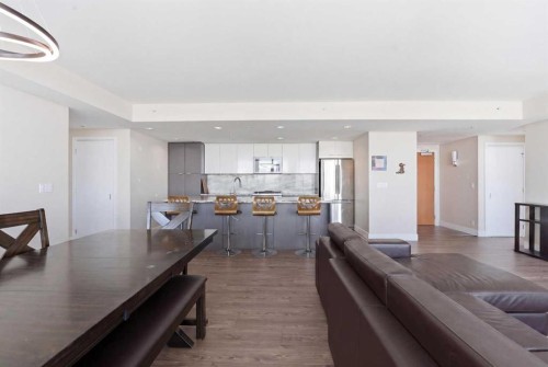2704-510 6 Avenue Se, Calgary, AB - Indoor