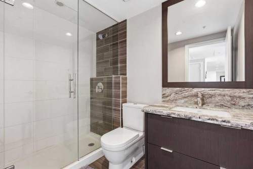 2704-510 6 Avenue Se, Calgary, AB - Indoor Photo Showing Bathroom