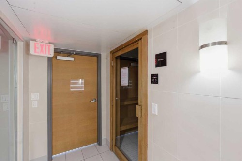 2704-510 6 Avenue Se, Calgary, AB - Indoor