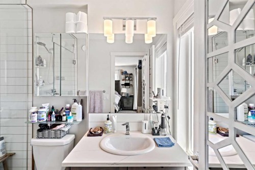 310 Seton Circle Se, Calgary, AB - Indoor