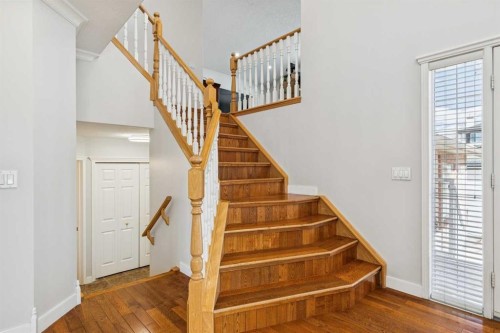 450 Wentworth Place Sw, Calgary, AB - Indoor Photo Showing Other Room