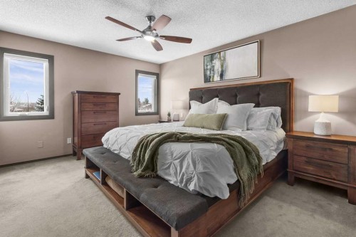48 Rivergreen Crescent Se, Calgary, AB - Indoor Photo Showing Bedroom