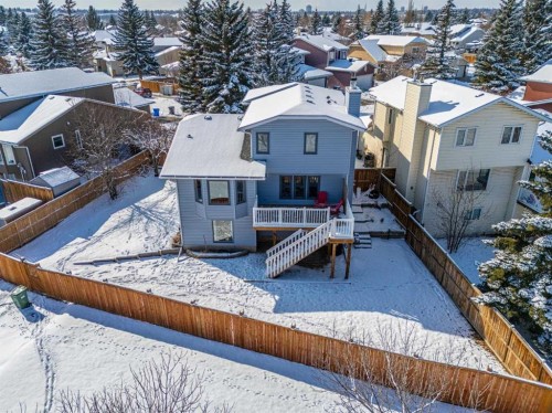 48 Rivergreen Crescent Se, Calgary, AB - Outdoor With Deck Patio Veranda