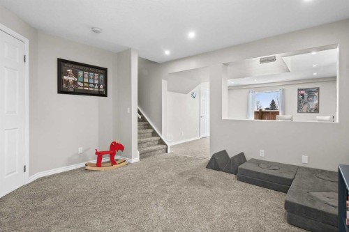 48 Rivergreen Crescent Se, Calgary, AB - Indoor