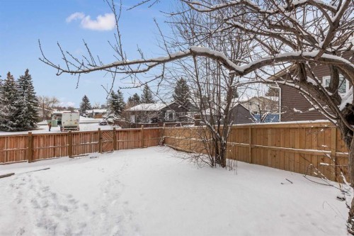 48 Rivergreen Crescent Se, Calgary, AB - Outdoor