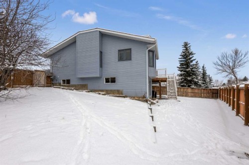 48 Rivergreen Crescent Se, Calgary, AB - Outdoor