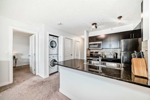 2411-81 Legacy Boulevard Se, Calgary, AB - Indoor Photo Showing Other Room