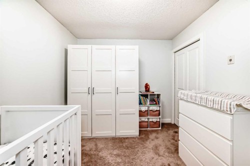 2411-81 Legacy Boulevard Se, Calgary, AB - Indoor Photo Showing Other Room