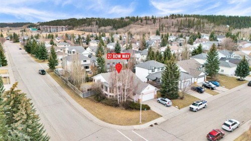 27 Bow Way  Cochrane, AB T4C 1N1