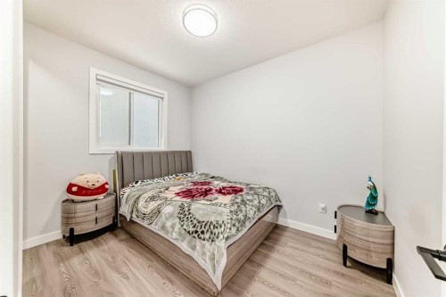 82 Waterford Crescent, Chestermere, AB - Indoor Photo Showing Bedroom