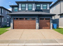 82 Waterford Crescent Chestermere, AB T1X 2V1