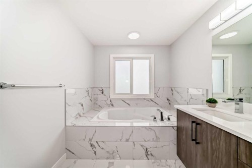 82 Waterford Crescent, Chestermere, AB - Indoor Photo Showing Bathroom