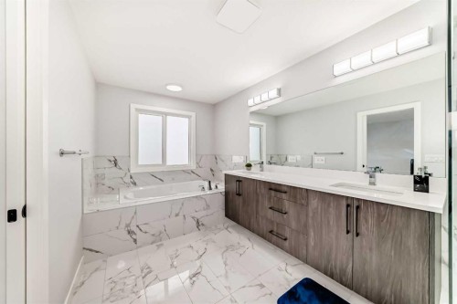 82 Waterford Crescent, Chestermere, AB - Indoor Photo Showing Bathroom