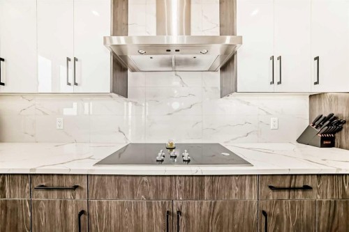 82 Waterford Crescent, Chestermere, AB - Indoor Photo Showing Kitchen