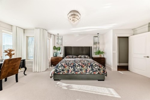 22 Angle Street Sw, Calgary, AB - Indoor Photo Showing Bedroom