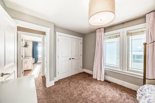 22 Angle Street Sw, Calgary, AB - Indoor