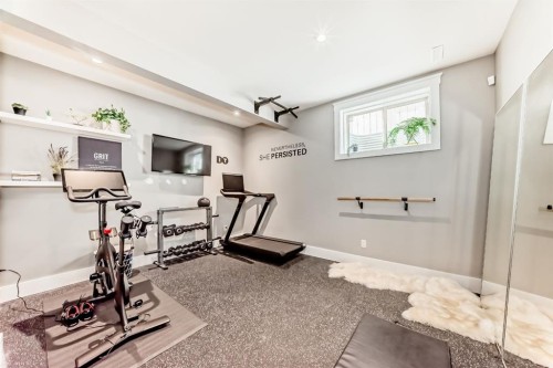 22 Angle Street Sw, Calgary, AB - Indoor Photo Showing Gym Room