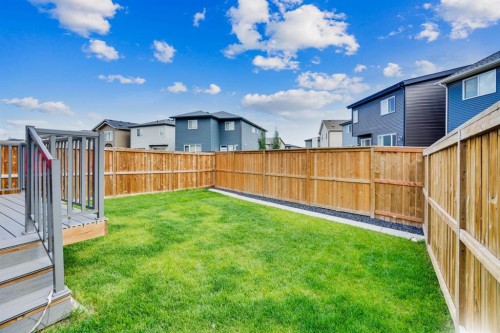 353 Walcrest View Se, Calgary, AB - Outdoor