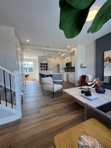 113 Cobblestone Gate Sw, Airdrie, AB - Indoor