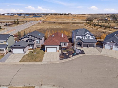 10 Goddard Circle, Carstairs, AB - Outdoor