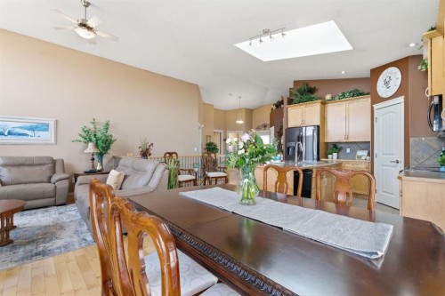10 Goddard Circle, Carstairs, AB - Indoor Photo Showing Dining Room