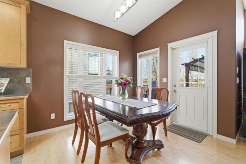 10 Goddard Circle, Carstairs, AB - Indoor Photo Showing Dining Room