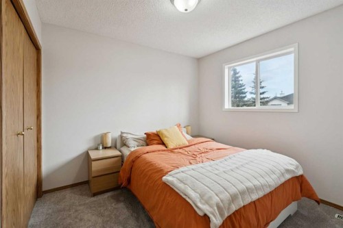 72 Mt Apex Green Se, Calgary, AB - Indoor Photo Showing Bedroom