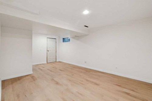 72 Mt Apex Green Se, Calgary, AB - Indoor Photo Showing Other Room