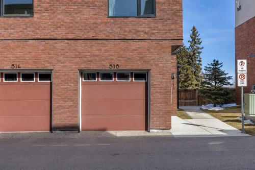 516 Greenbriar Common Nw, Calgary, AB - Outdoor With Exterior