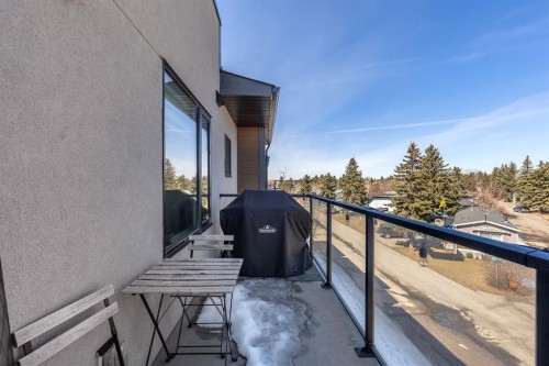 516 Greenbriar Common Nw, Calgary, AB - Outdoor With Balcony