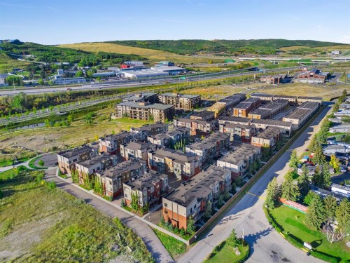 516 Greenbriar Common Nw, Calgary, AB - Outdoor With View