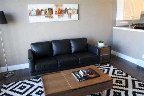 37 Chaparral Ridge Link Se, Calgary, AB - Indoor Photo Showing Living Room