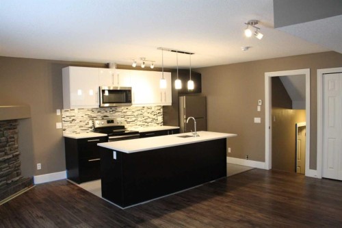 37 Chaparral Ridge Link Se, Calgary, AB - Indoor Photo Showing Kitchen With Upgraded Kitchen