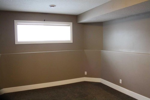 37 Chaparral Ridge Link Se, Calgary, AB - Indoor Photo Showing Other Room