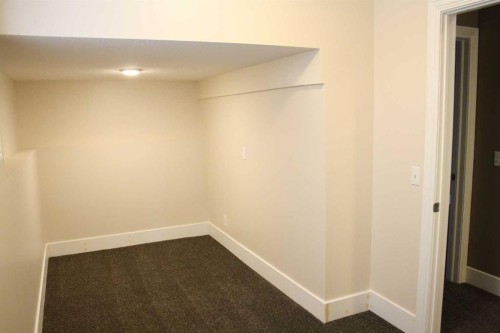 37 Chaparral Ridge Link Se, Calgary, AB - Indoor Photo Showing Other Room