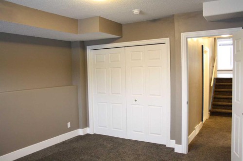 37 Chaparral Ridge Link Se, Calgary, AB - Indoor Photo Showing Other Room