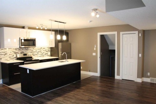 37 Chaparral Ridge Link Se, Calgary, AB - Indoor Photo Showing Kitchen With Upgraded Kitchen