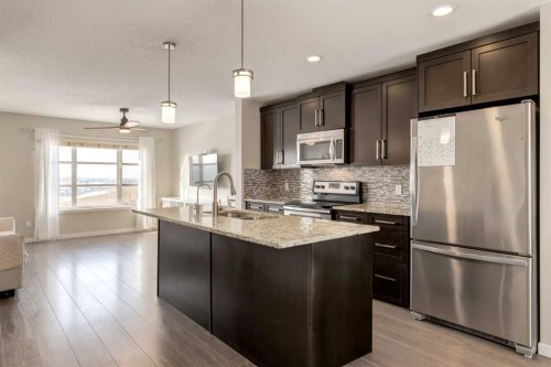 905 Evansridge Park Nw, Calgary, AB - Indoor Photo Showing Kitchen With Stainless Steel Kitchen With Upgraded Kitchen