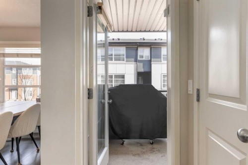 905 Evansridge Park Nw, Calgary, AB - Indoor Photo Showing Other Room