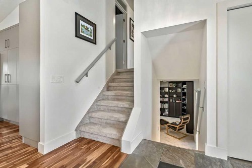 955 Cannock Road Sw, Calgary, AB - Indoor Photo Showing Other Room