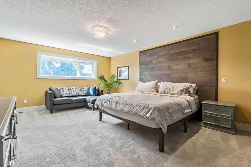 955 Cannock Road Sw, Calgary, AB - Indoor Photo Showing Bedroom