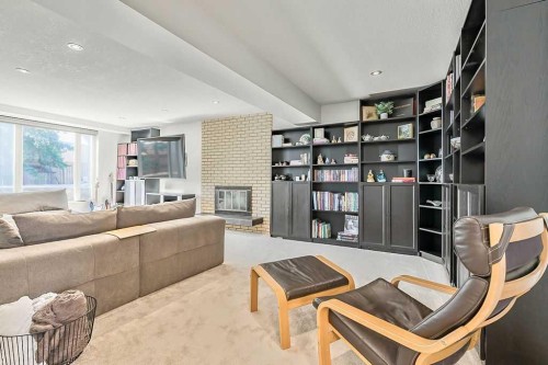 955 Cannock Road Sw, Calgary, AB - Indoor Photo Showing Other Room