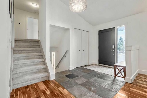 955 Cannock Road Sw, Calgary, AB - Indoor Photo Showing Other Room