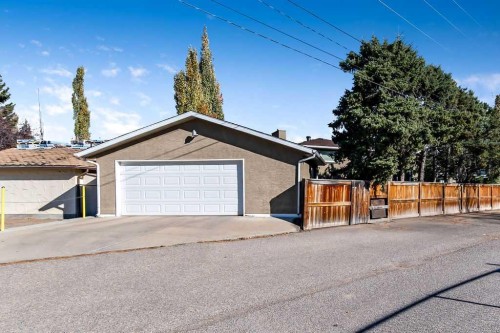 955 Cannock Road Sw, Calgary, AB - Outdoor With Exterior