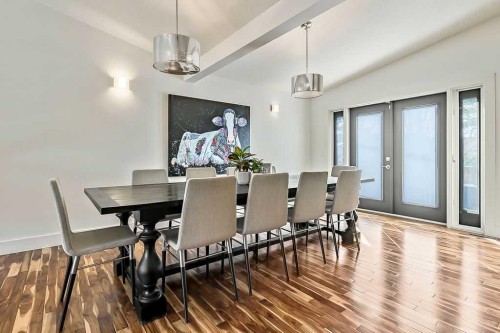 955 Cannock Road Sw, Calgary, AB - Indoor Photo Showing Dining Room