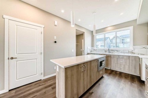 1328 Mahogany Boulevard Se, Calgary, AB - Indoor Photo Showing Kitchen