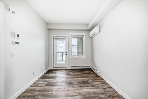 311-55 Wolf Hollow Crescent Se, Calgary, AB - Indoor Photo Showing Other Room