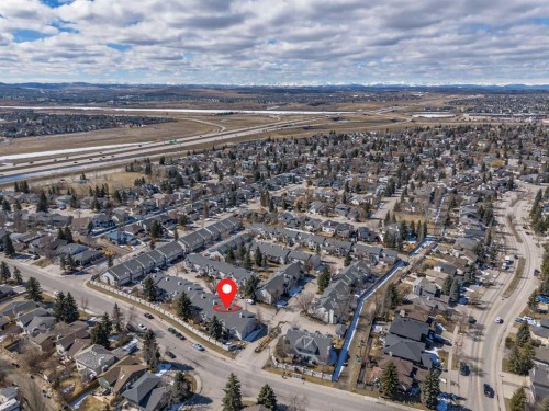 156 Sunlake Gardens Se, Calgary, AB - Outdoor With View