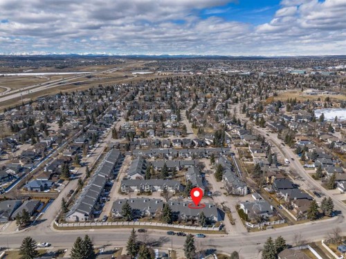 156 Sunlake Gardens Se, Calgary, AB - Outdoor With View